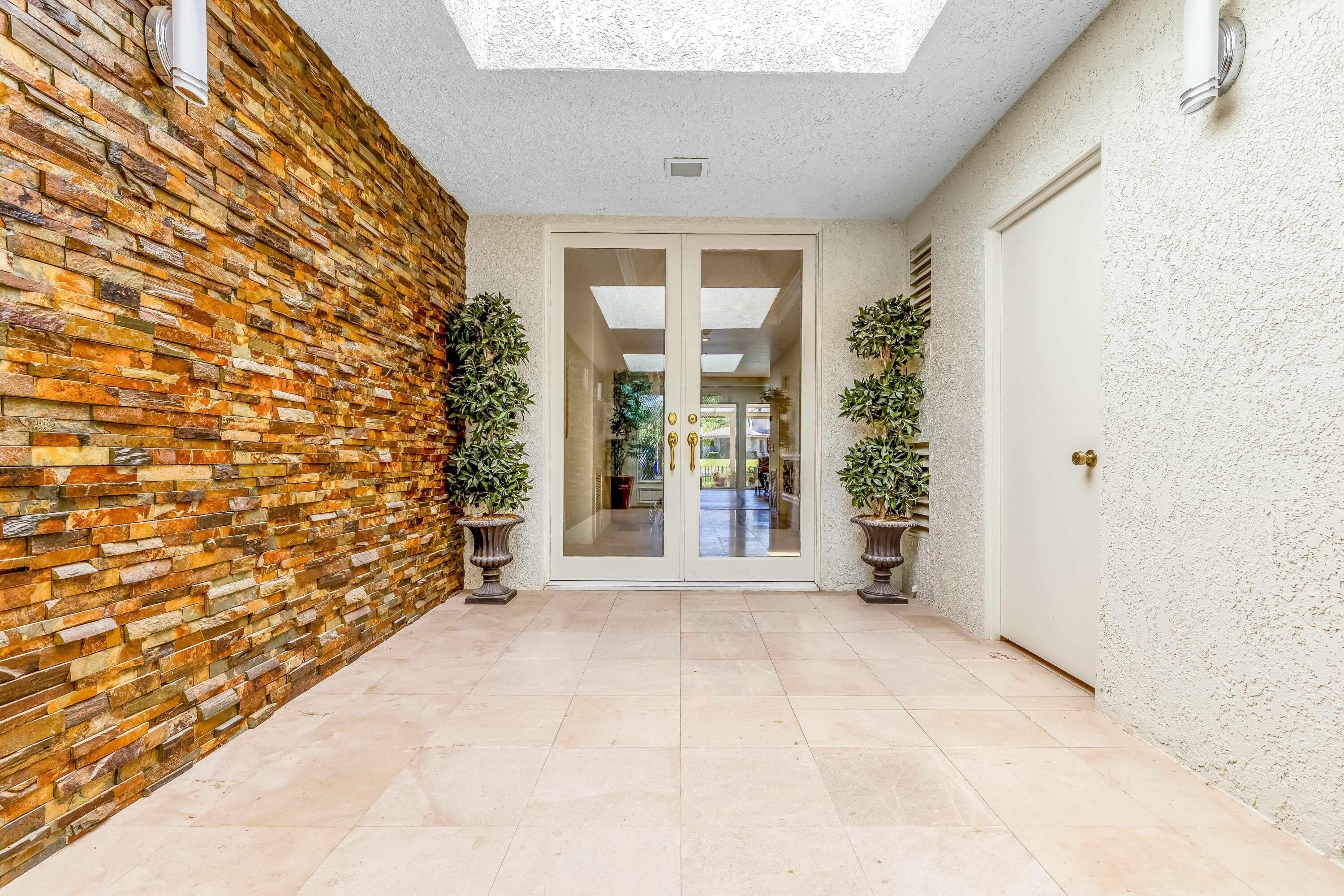 6 Colgate Drive – photo 5