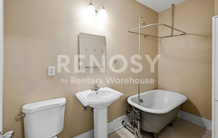 2218 Nicollet Avenue – photo 3