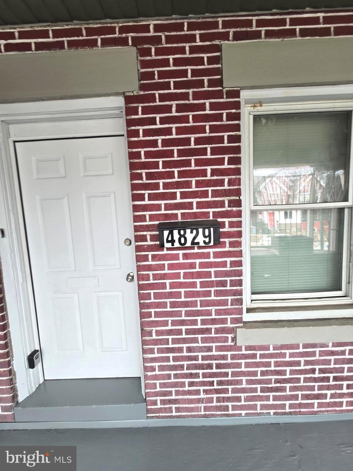 4829 N 10Th Street – photo 2