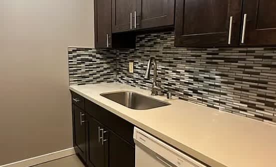 Emerald Place Apartments – photo 3