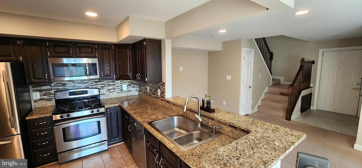 12225 FAIRFIELD HOUSE DR#112C – photo 5