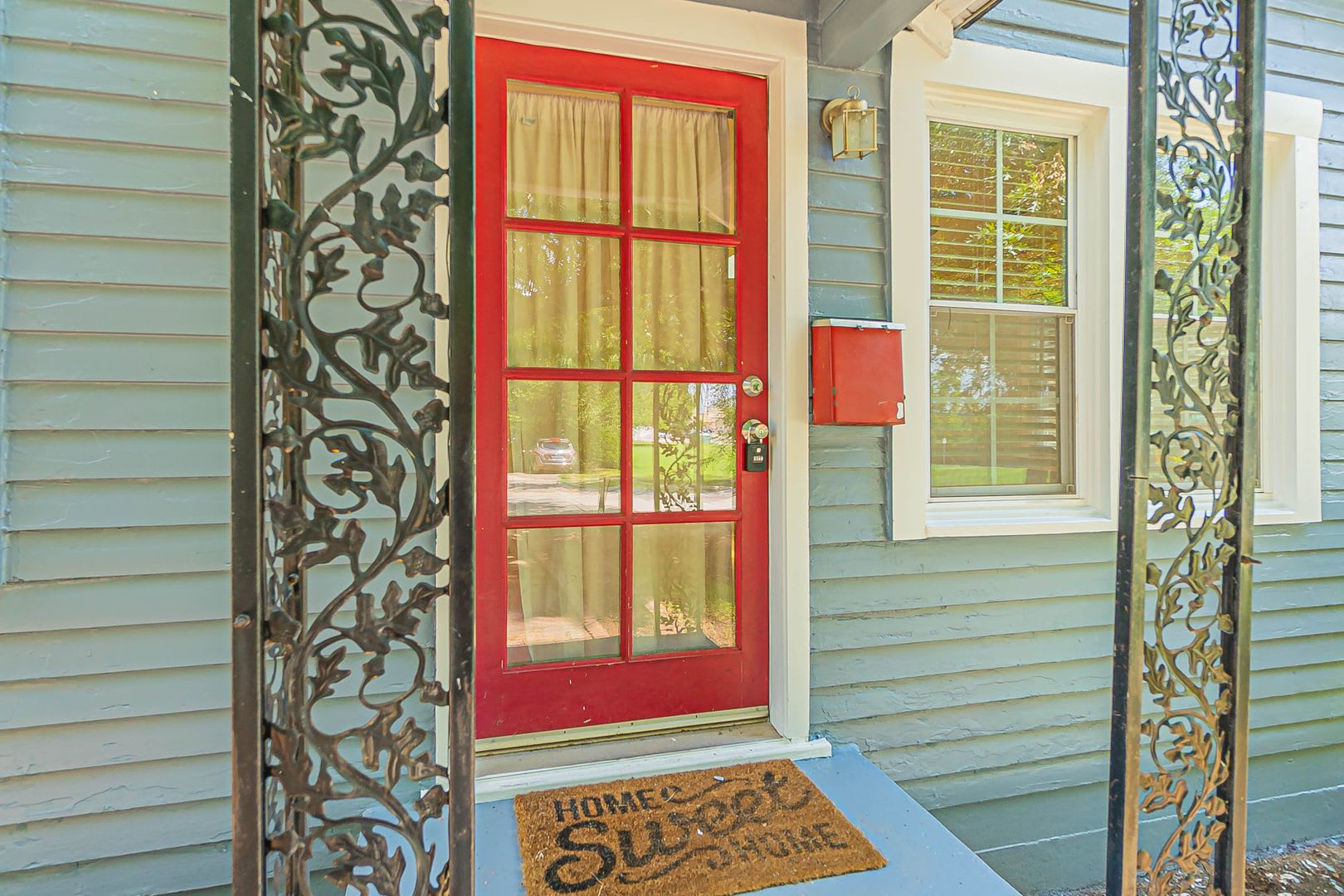 Move In Special: August Rent Free! – photo 4