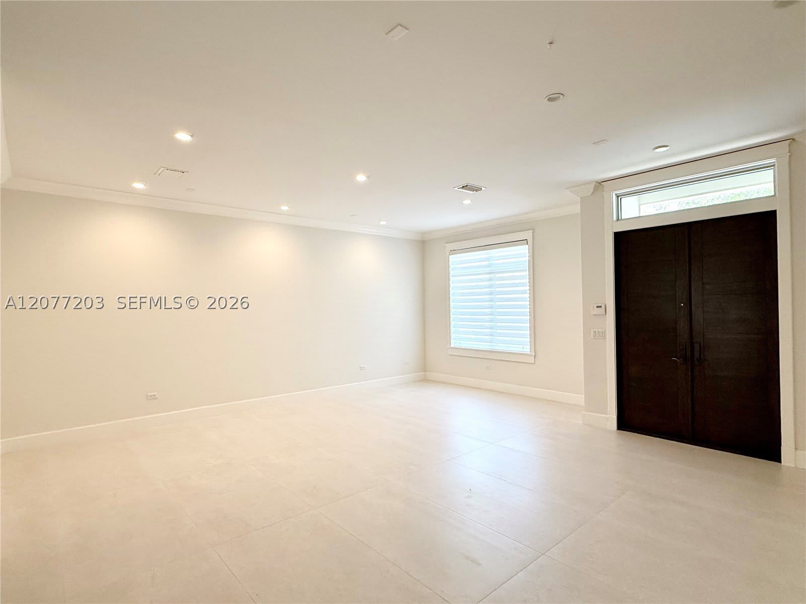 530 Valencia Ave – photo 5