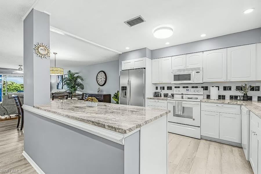 600 Valley Stream Dr – photo 1