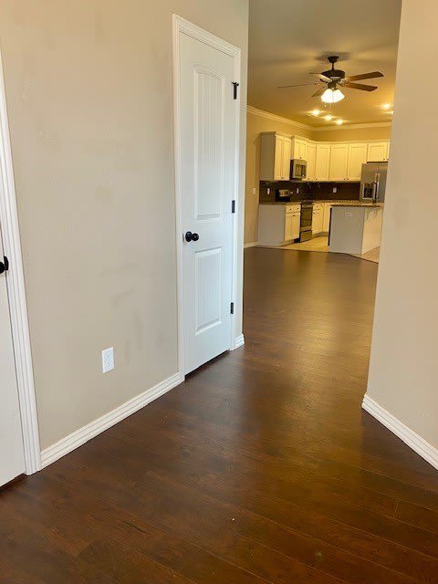 1089 N Leverett Avenue – photo 4