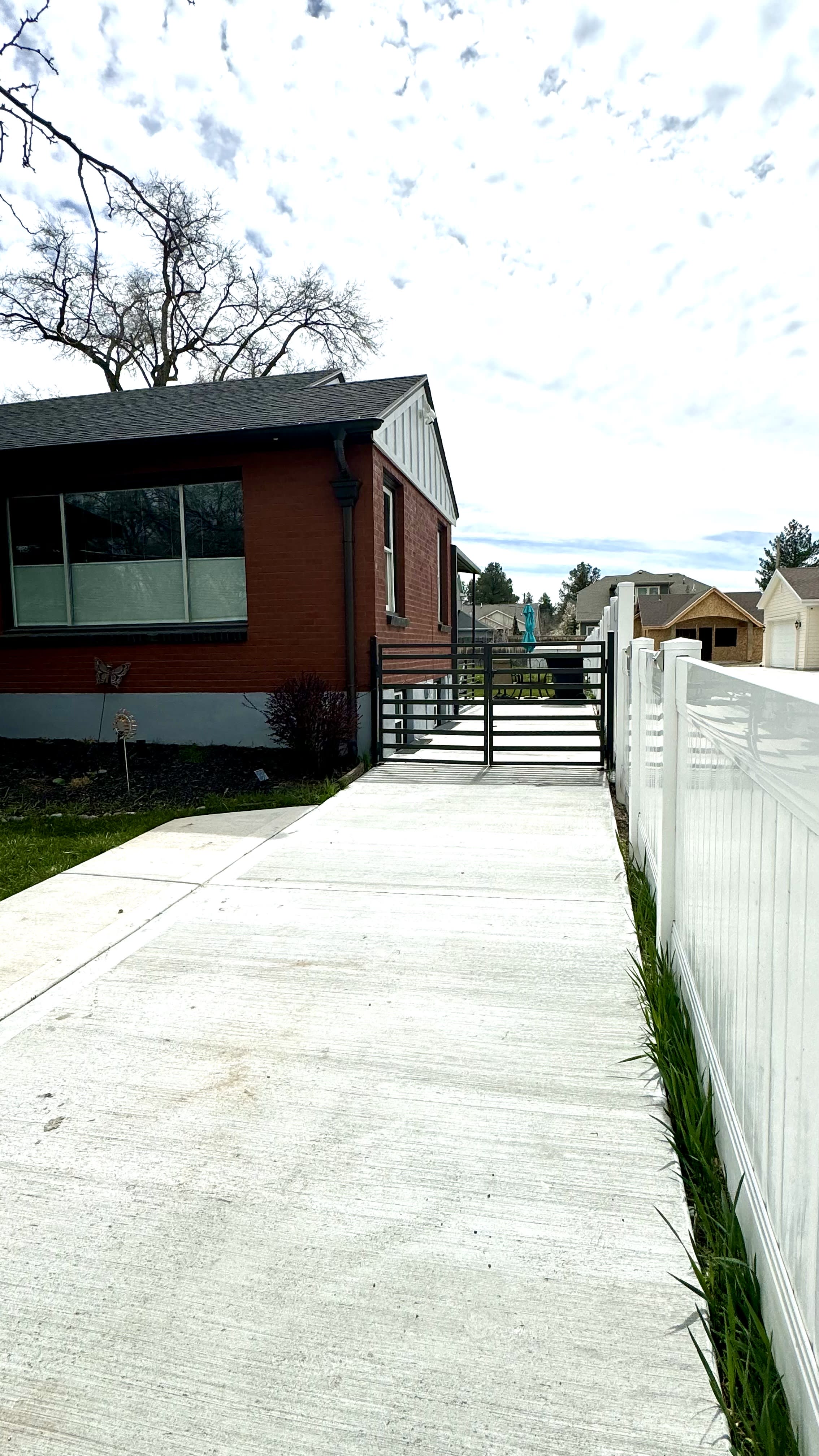 1940 Spring Lane – photo 3