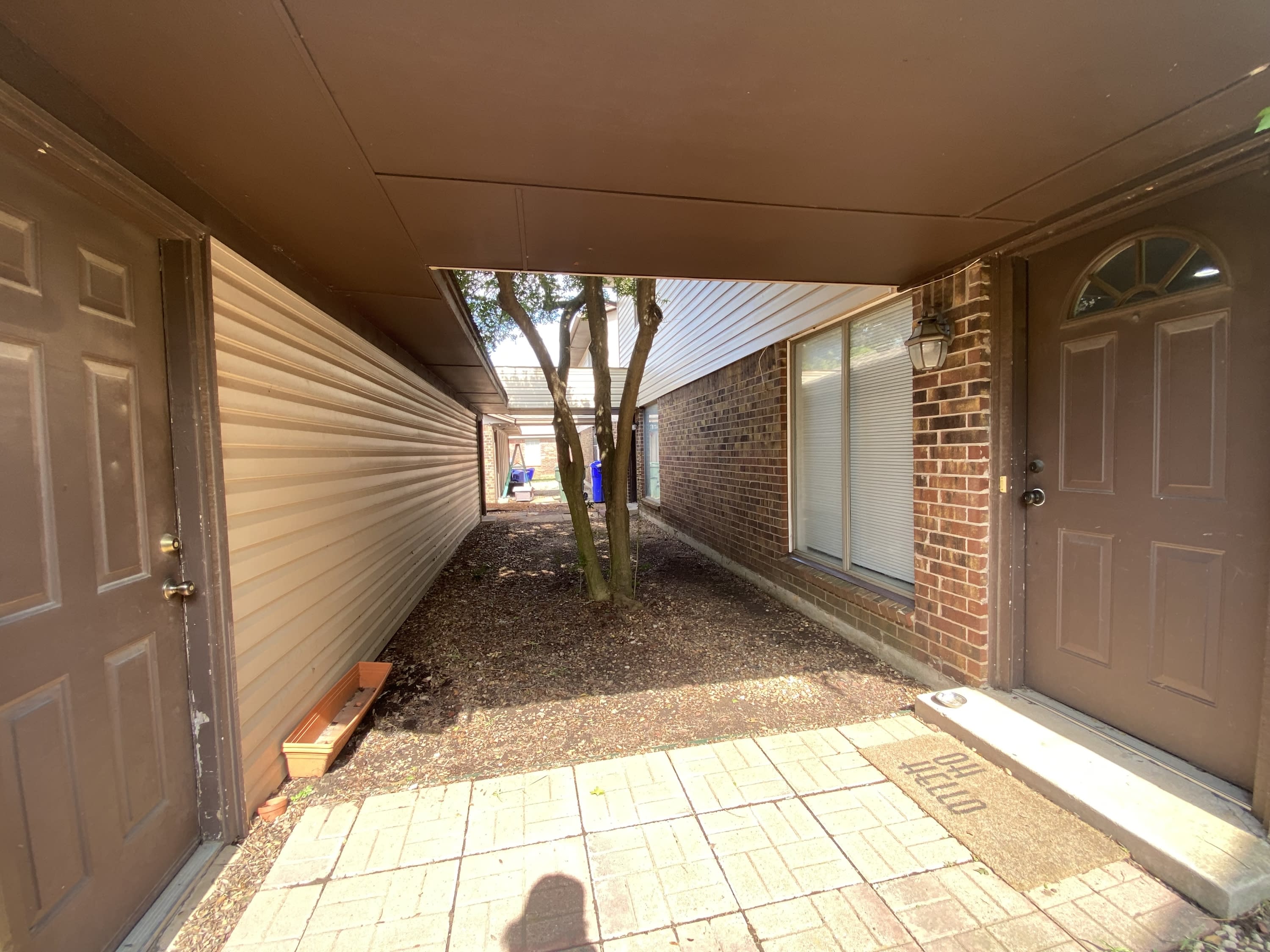 1332 Eastgate Drive 1 – photo 3