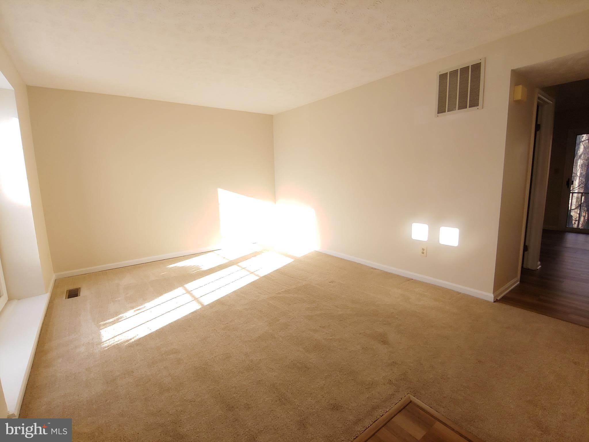 2134 COMMISSARY Circle – photo 3