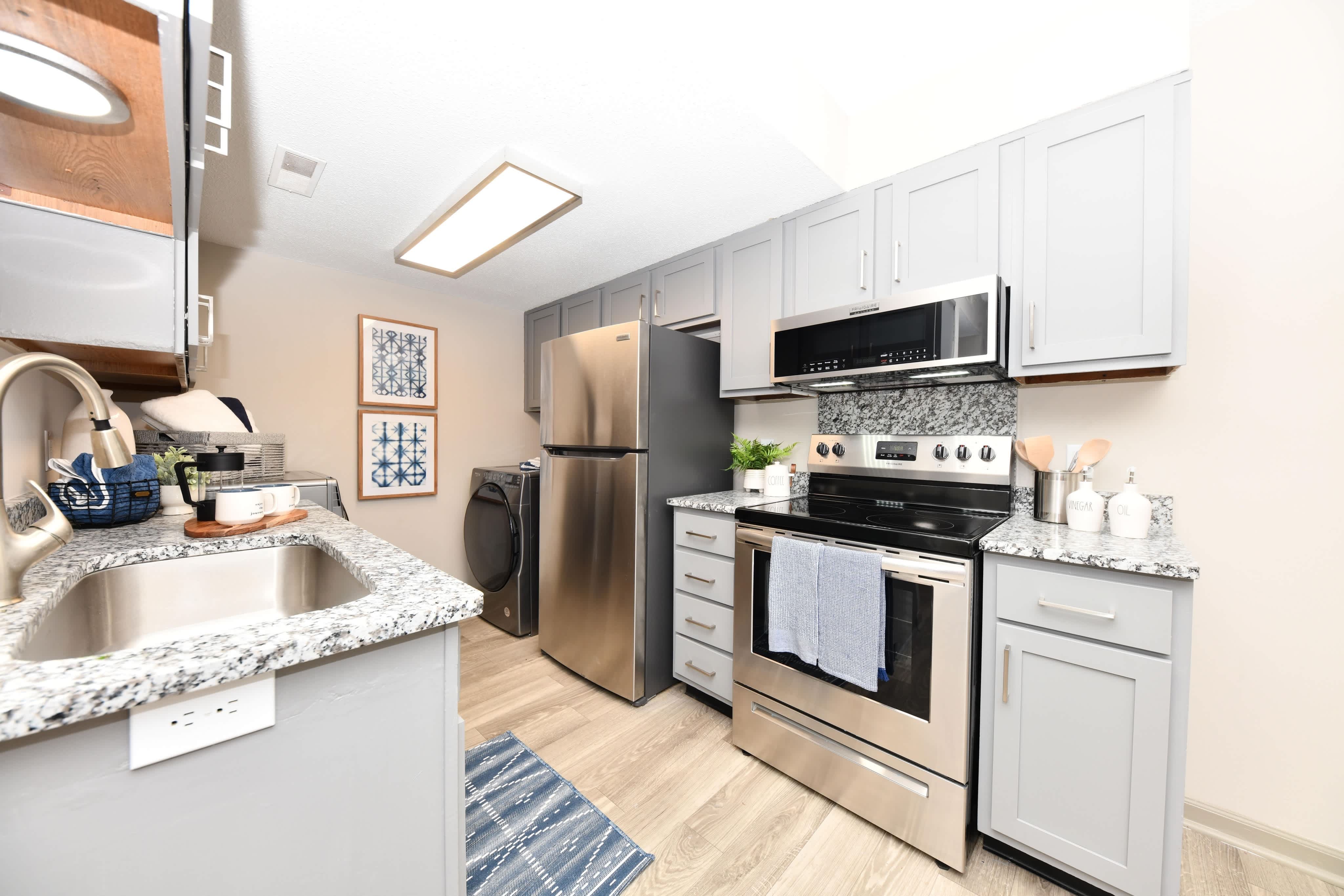 Preston Apartment Homes – photo 1