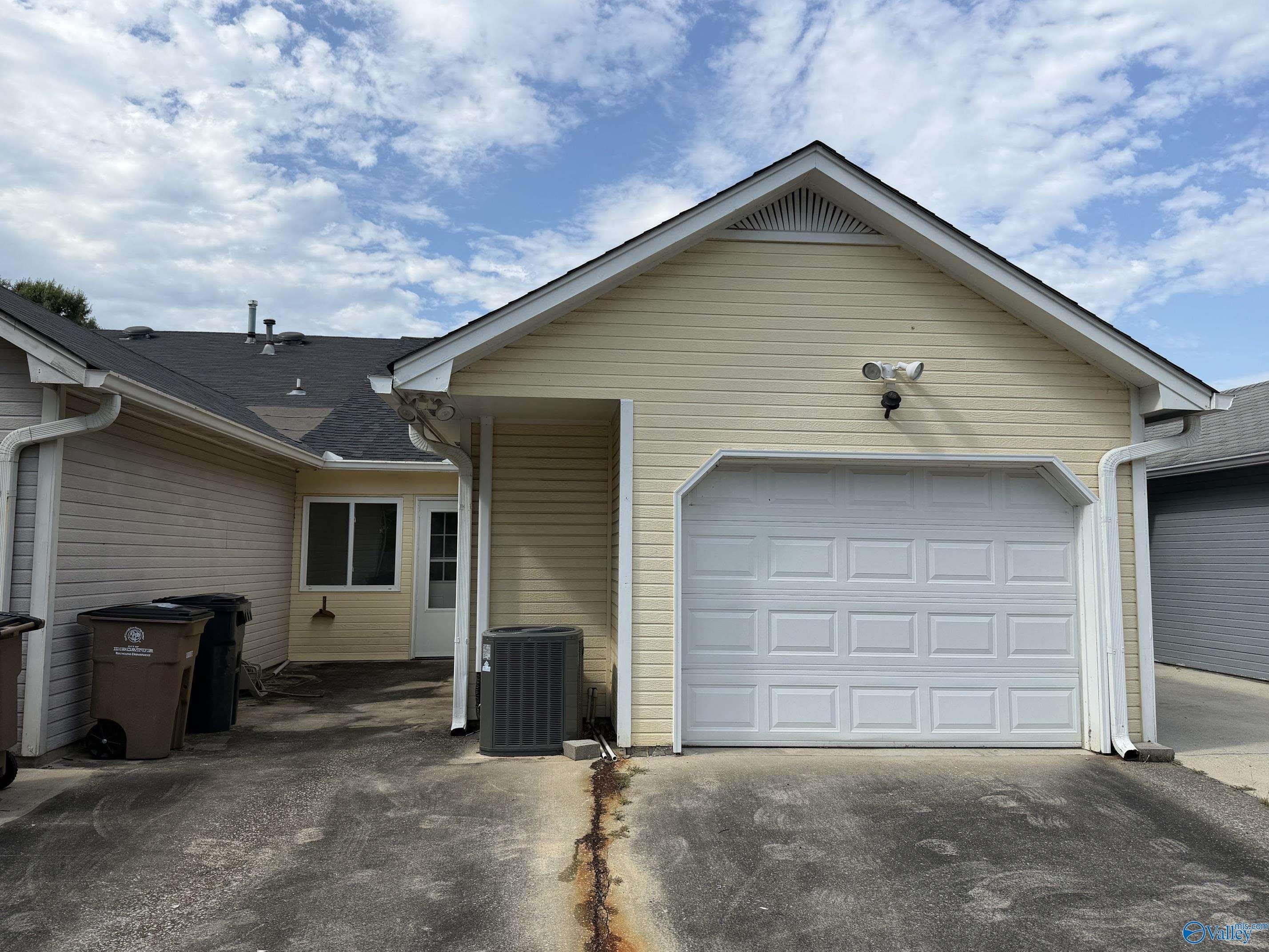 313 Woodridge Drive – photo 4