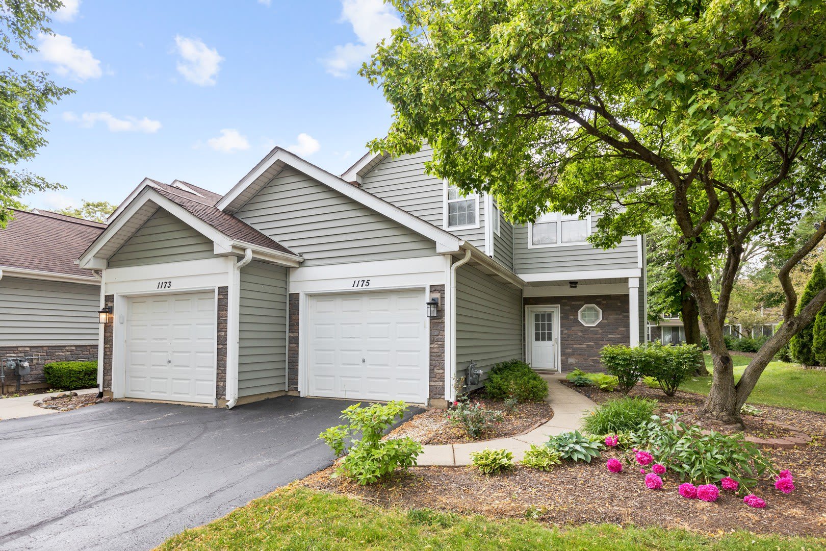 1175 REGENCY Drive – photo 1