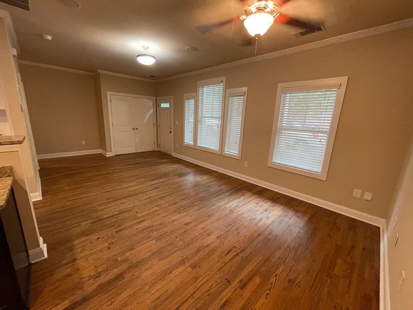 PRE-LEASING FOR AUGUST 6TH 2027! – photo 3