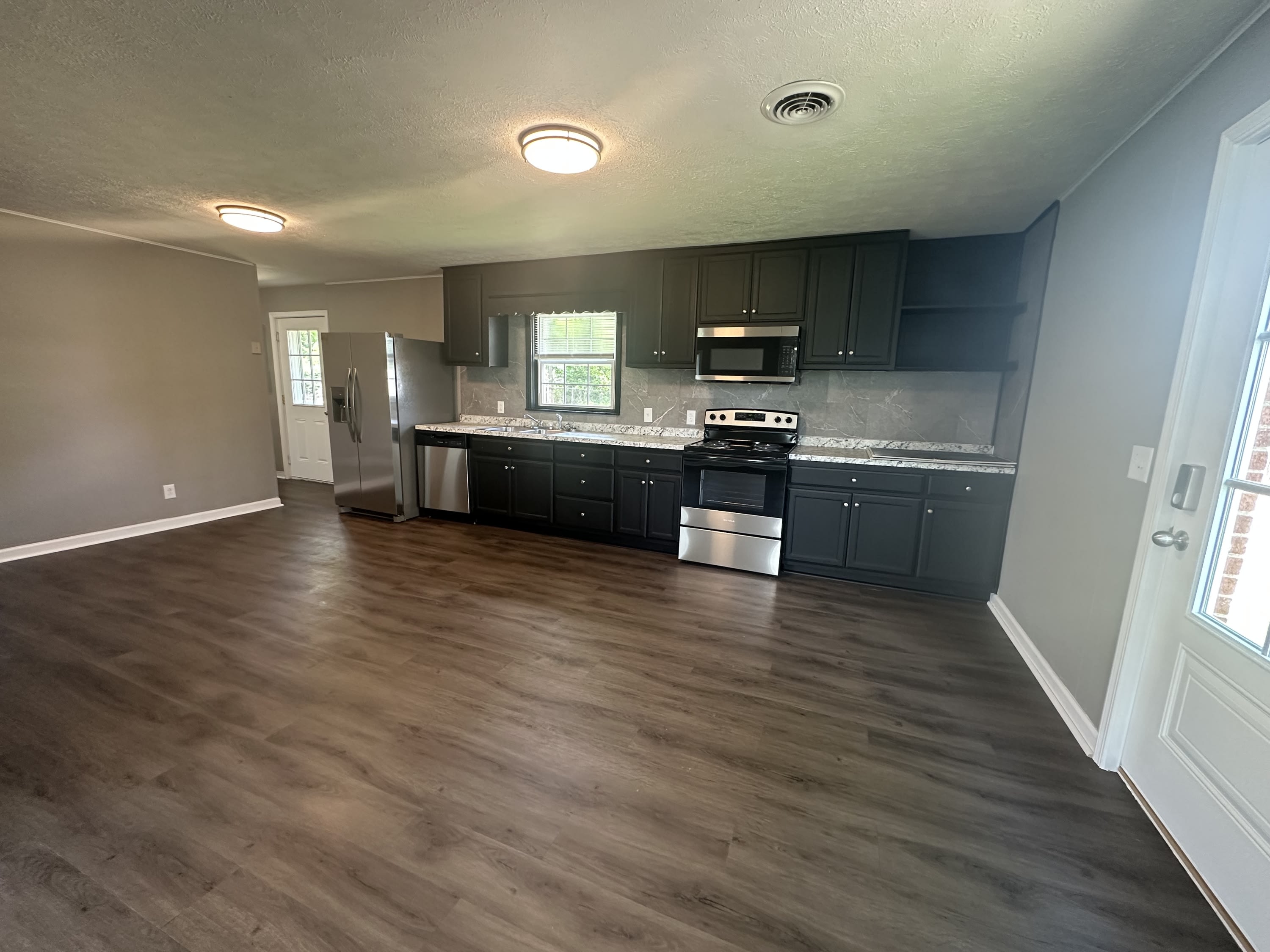 104 Glendale Avenue – photo 4