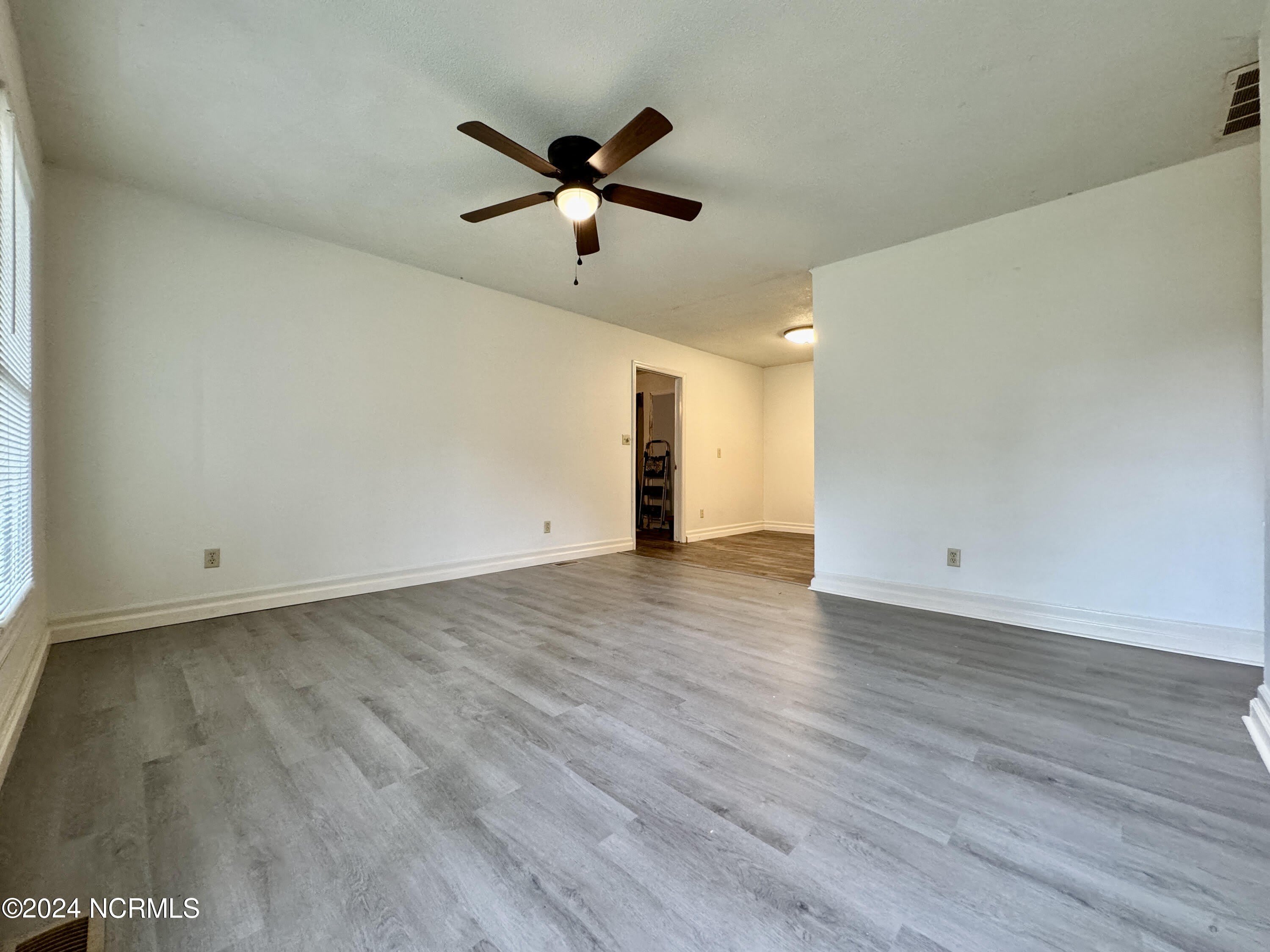 219 Stratford Road – photo 4
