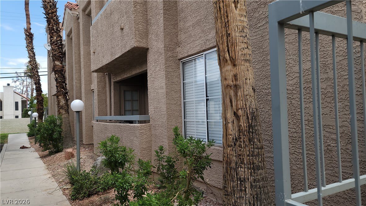 1375 E Hacienda Avenue – photo 3