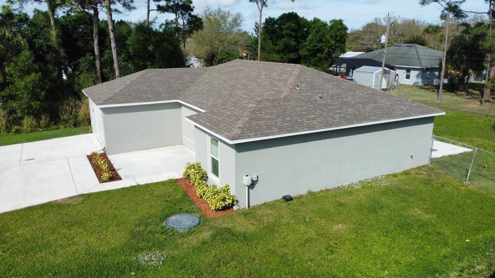 361 NW Friar Street – photo 5