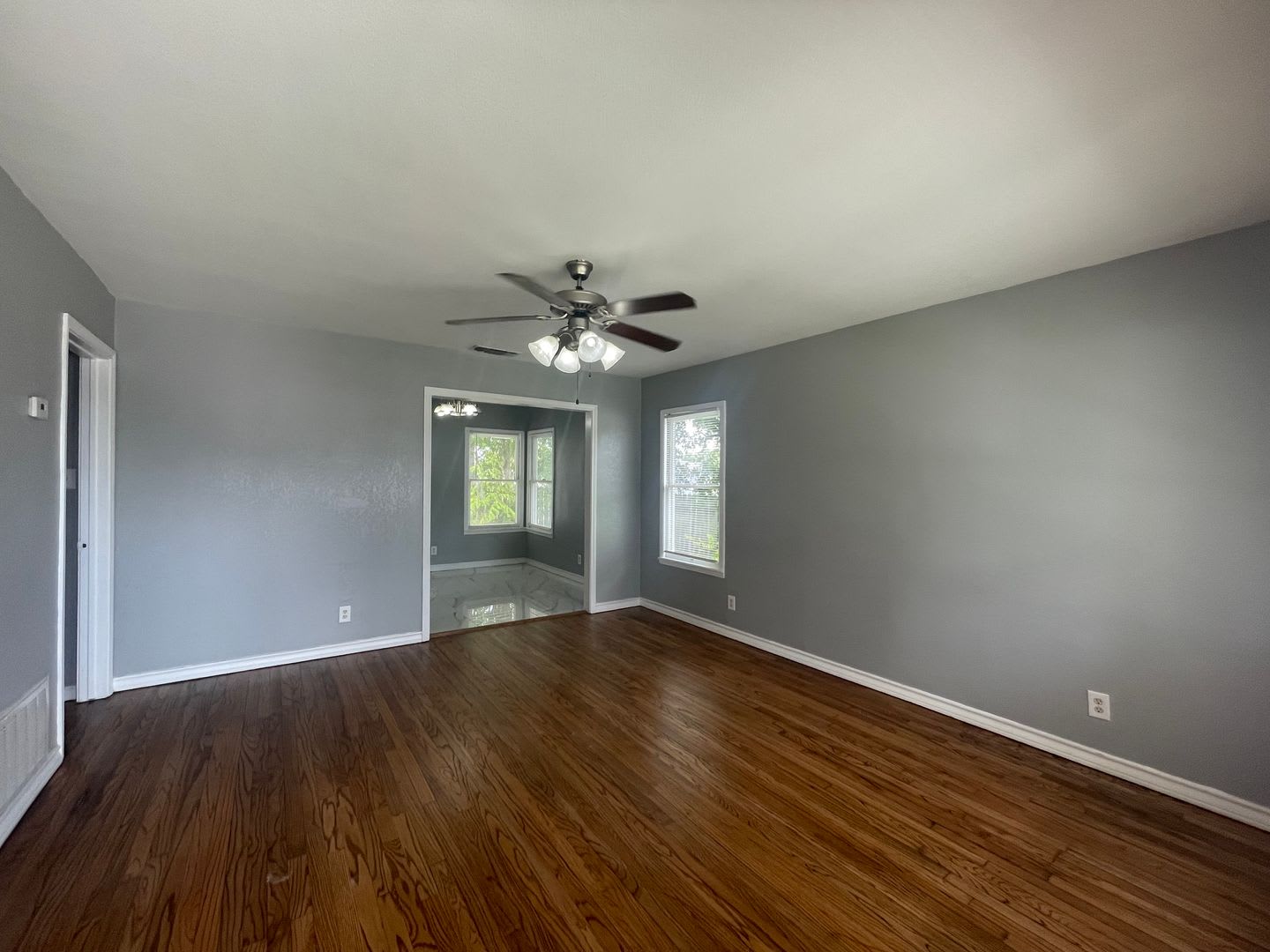 Priced To Rent 3 1 5 Nice Update Accepting Sec 8 – photo 2