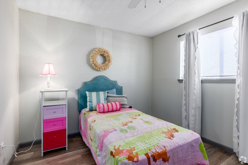 401 Tinker Diagonal Apt 7 – photo 4