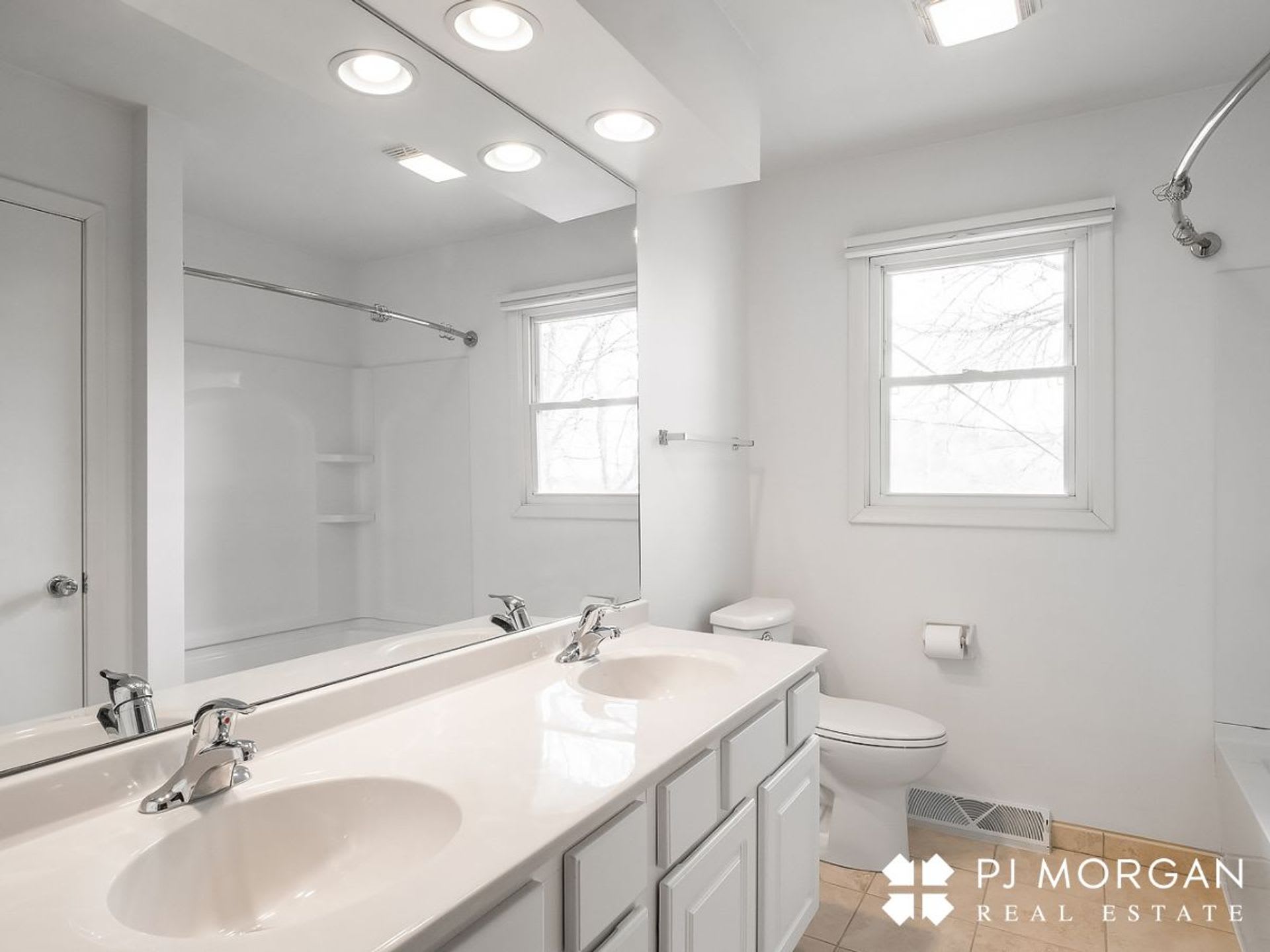 3 Bed 3 Bath Duplex – photo 5