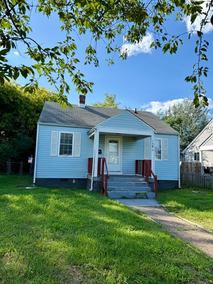 3 Bed House In Church Hill Enjoy Big Yard Great Location Hardwoods Central Ac And Laundry – photo 1