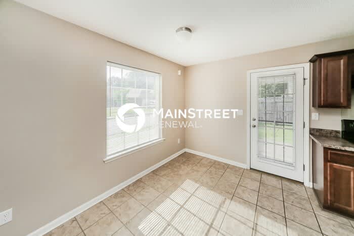 10050 Mill Hill Avenue – photo 4