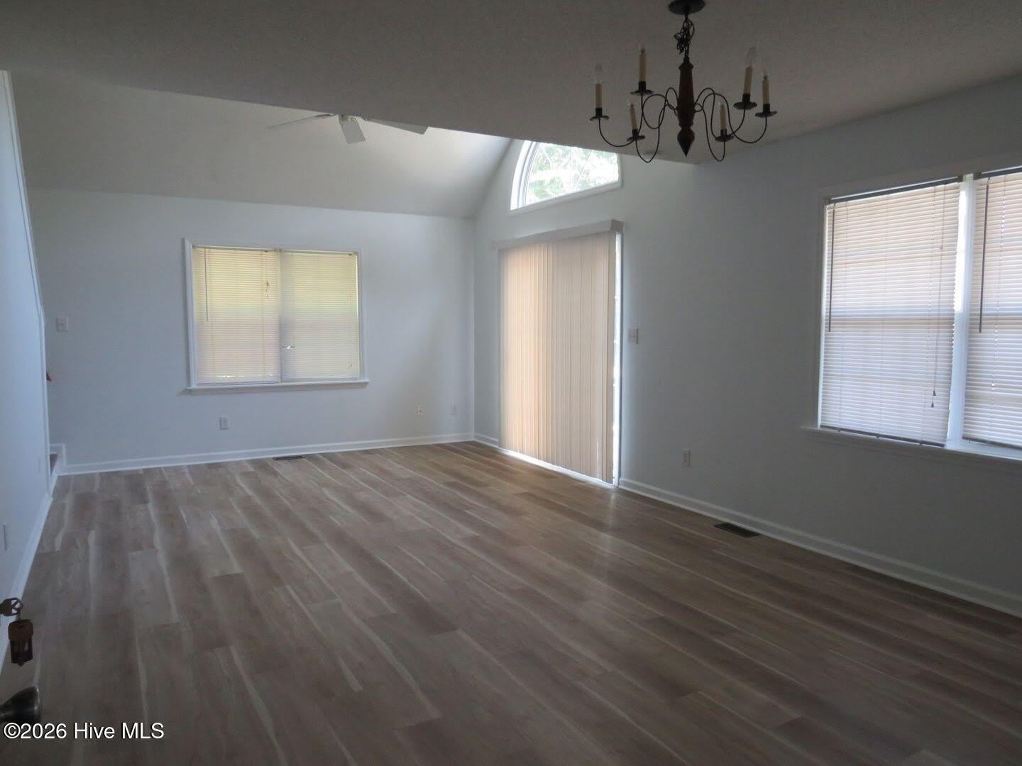 208 Stroud Street – photo 2