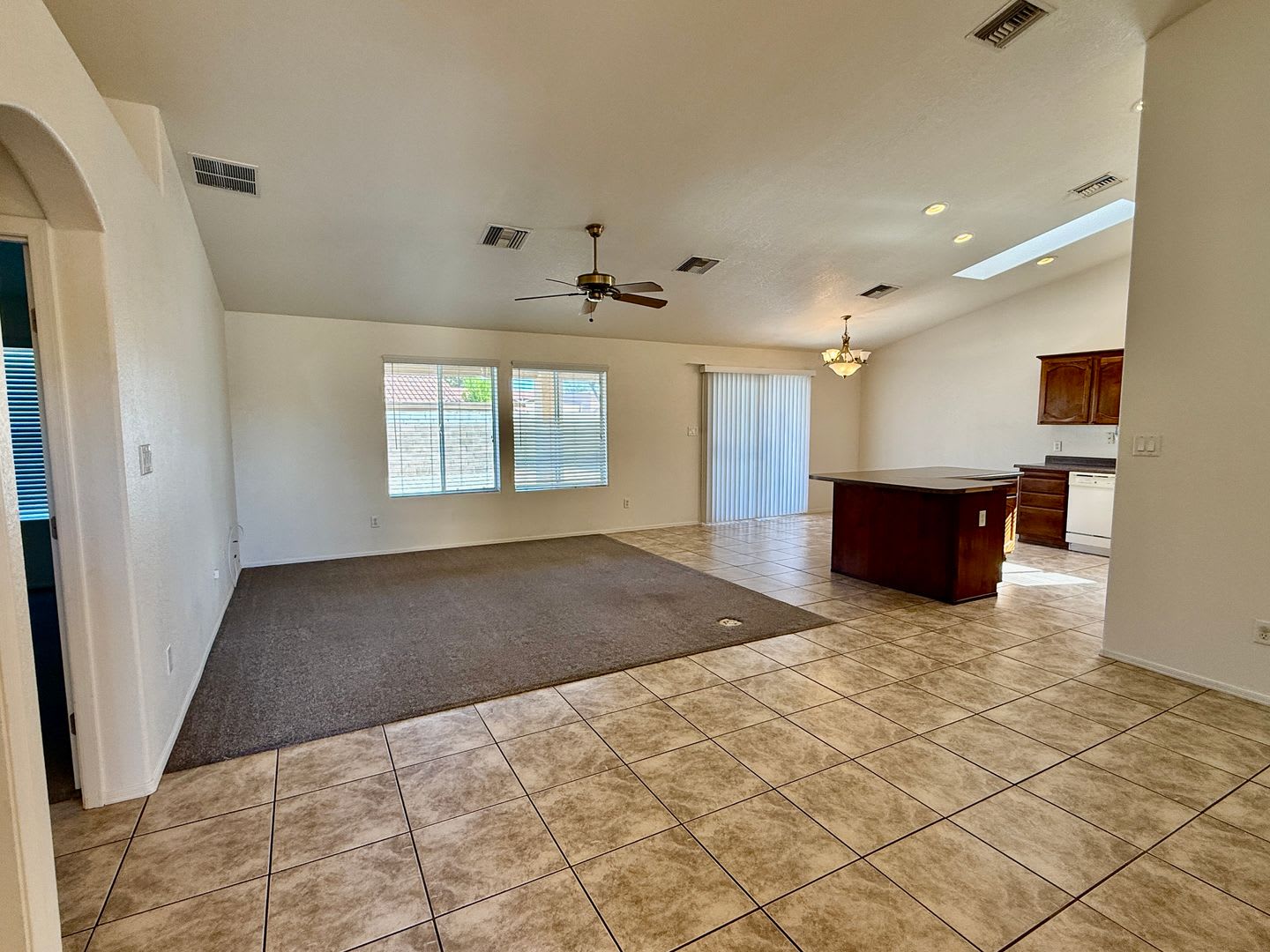 4 bed in Mesa Del Sol 11486 E Del Golfo – photo 2