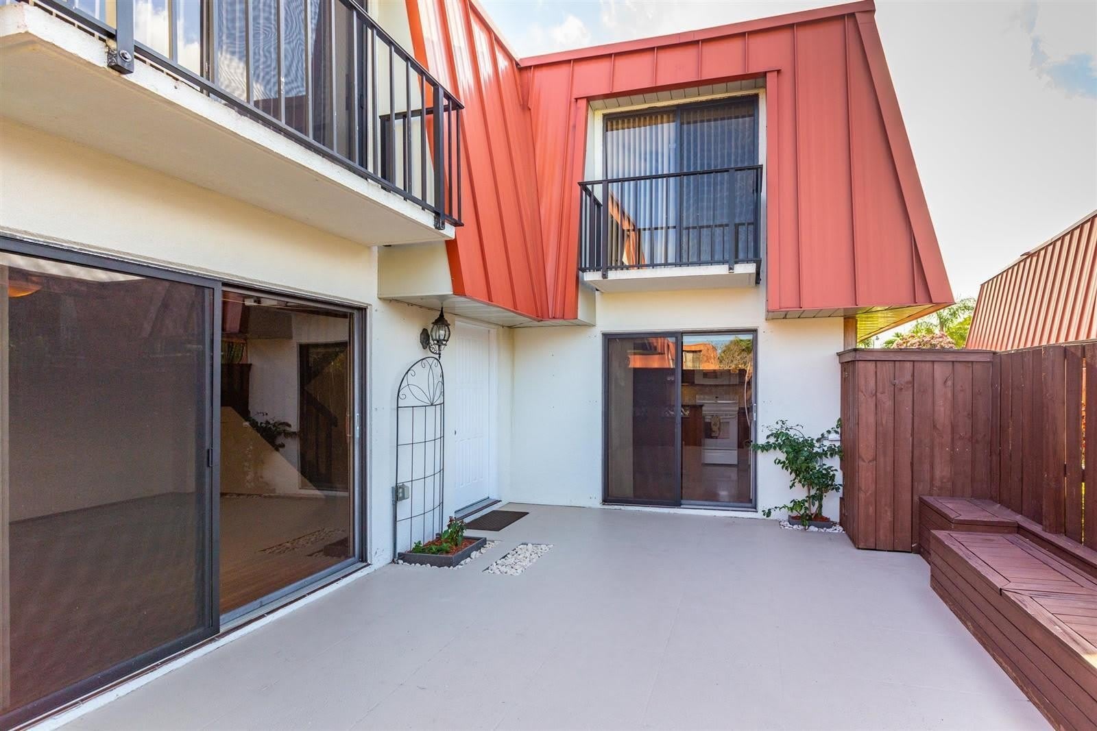 3229 Gardens E Drive – photo 1