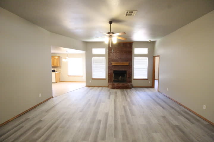 620 Eastview Dr – photo 3