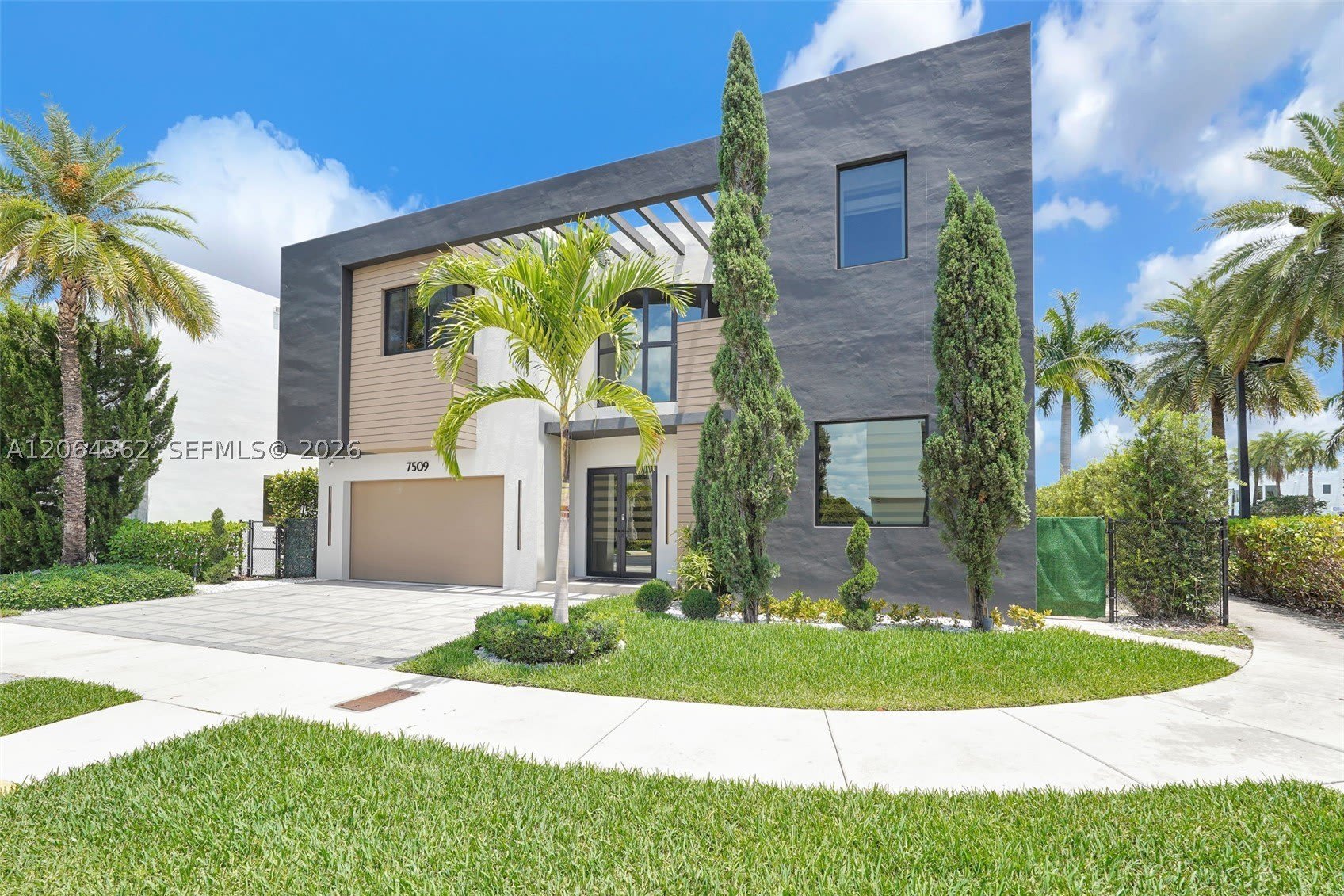 7509 NW 99th Ave – photo 4