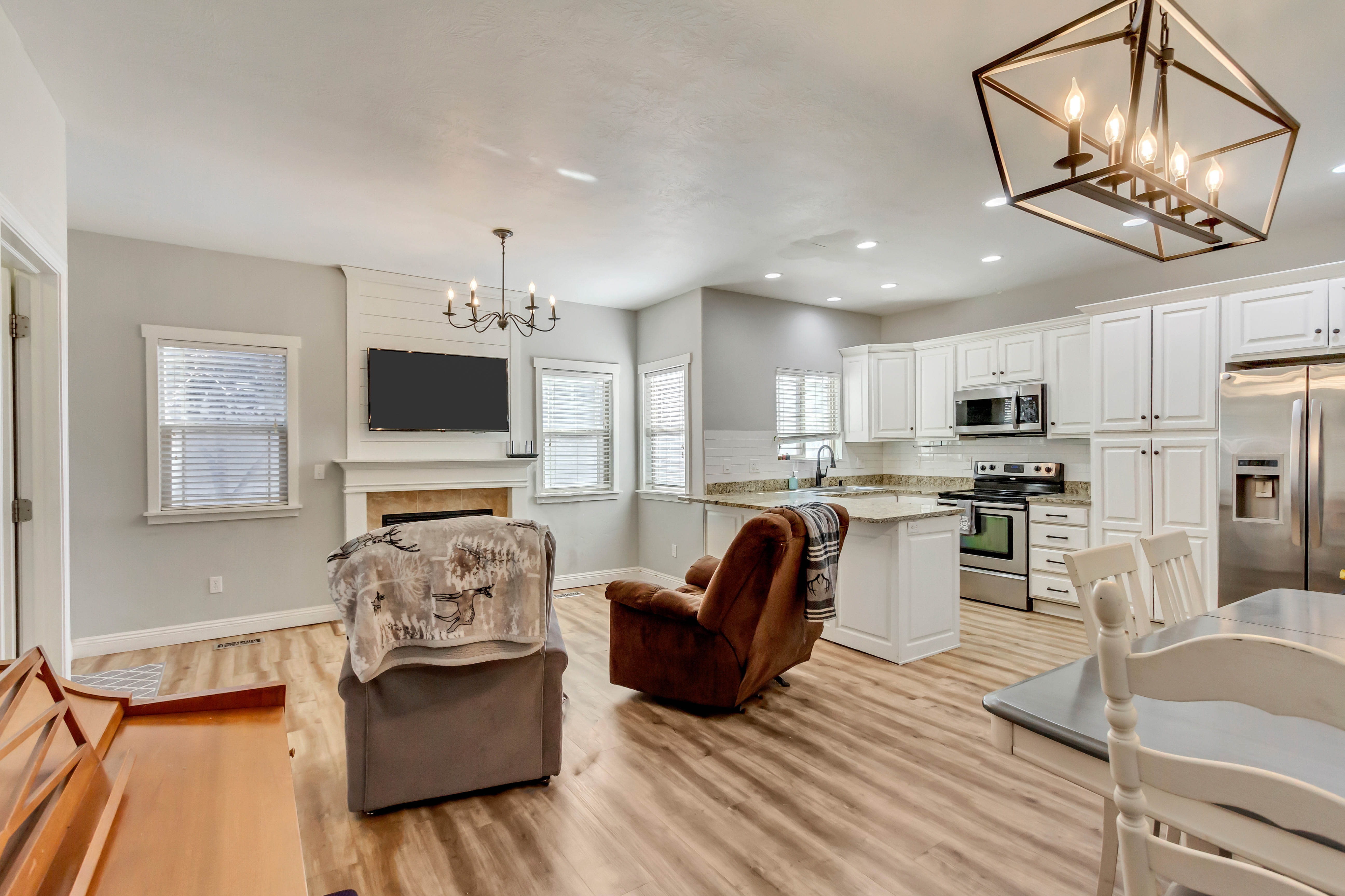 3885 East Cunninghill Drive – photo 5