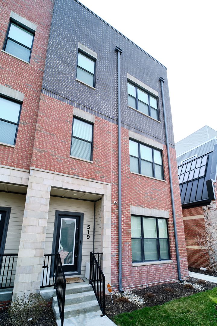 Luxury Townhome in downtown Indianapolis! – photo 2