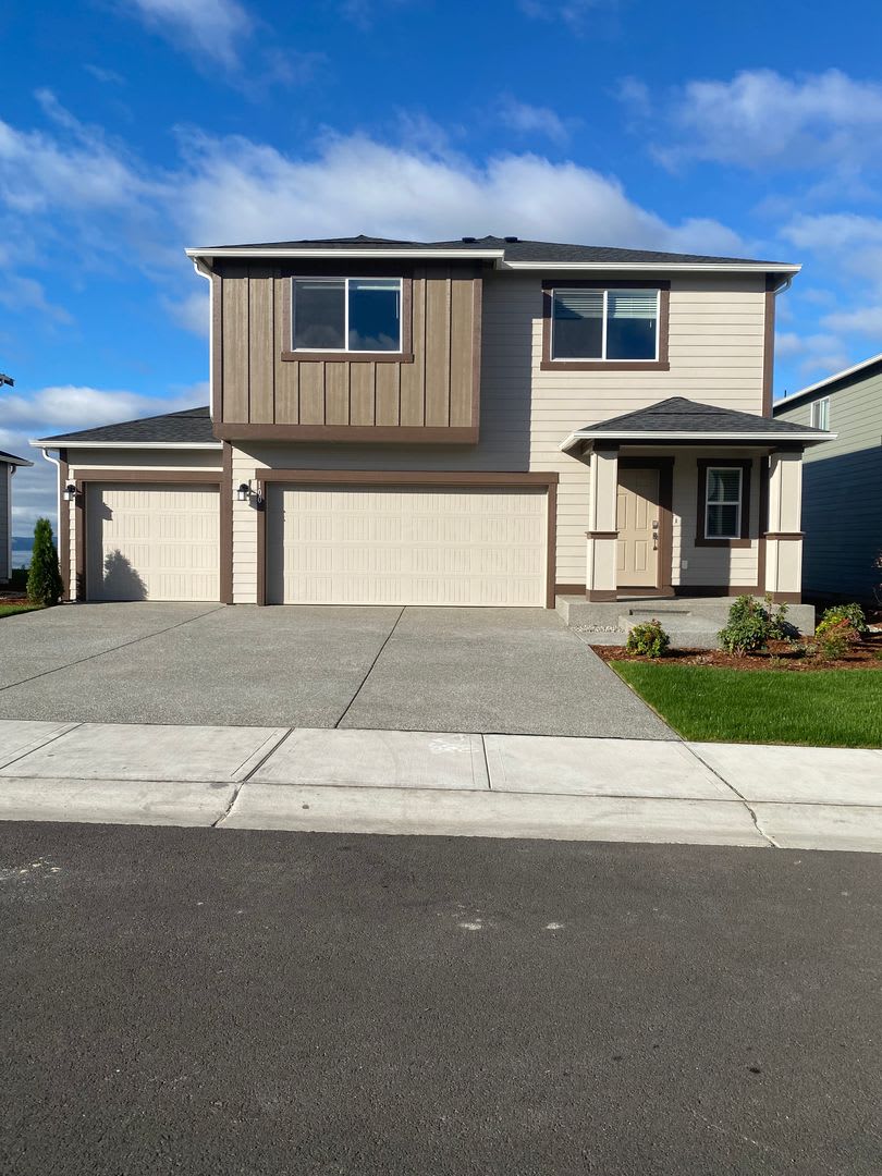 Brand New Home With Fantastic Views In Belfair – photo 1