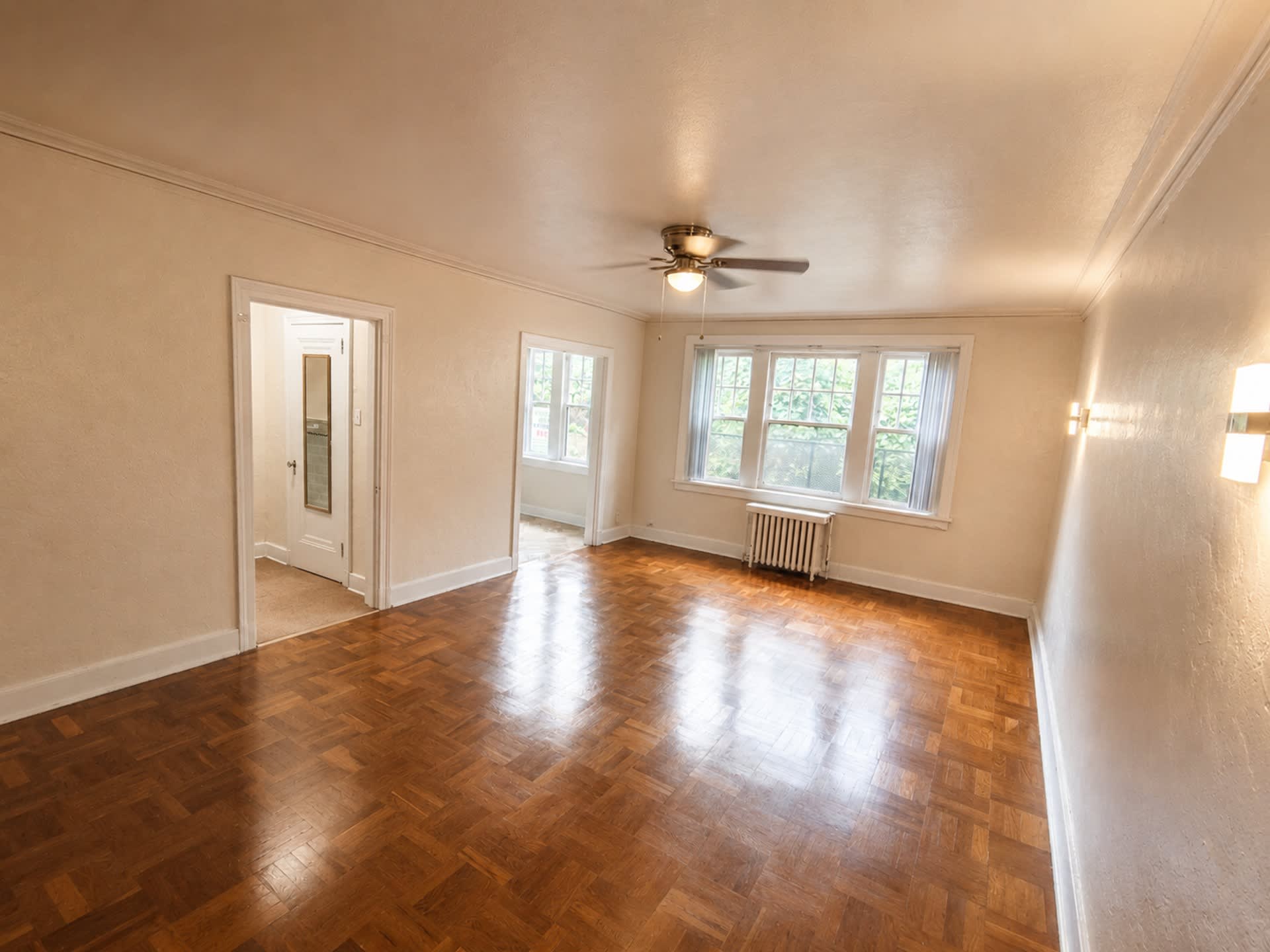 Phillips Avenue Apartments – photo 3
