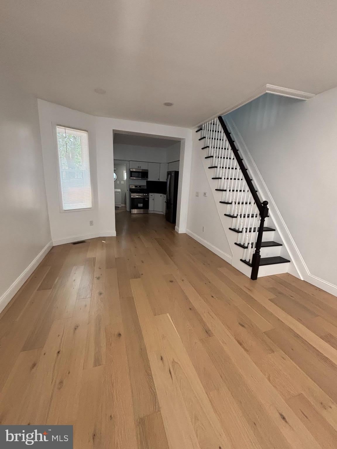 2070 E LIPPINCOTT Street – photo 2