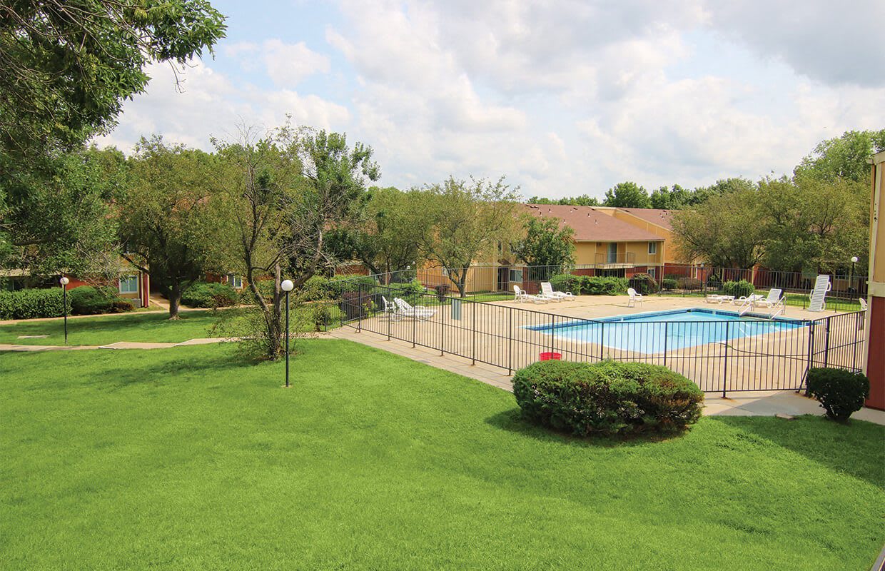 Raintree Apartments – photo 4