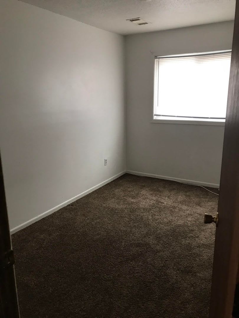 1436 Case Ave E – photo 5