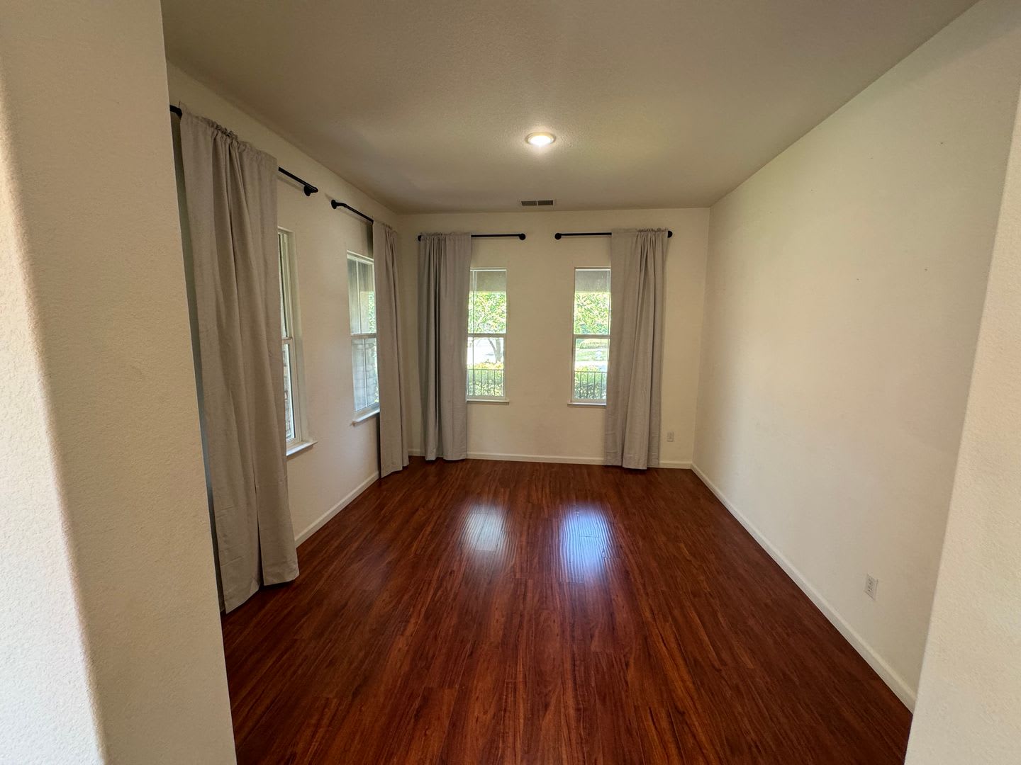 4 bedroom – photo 5