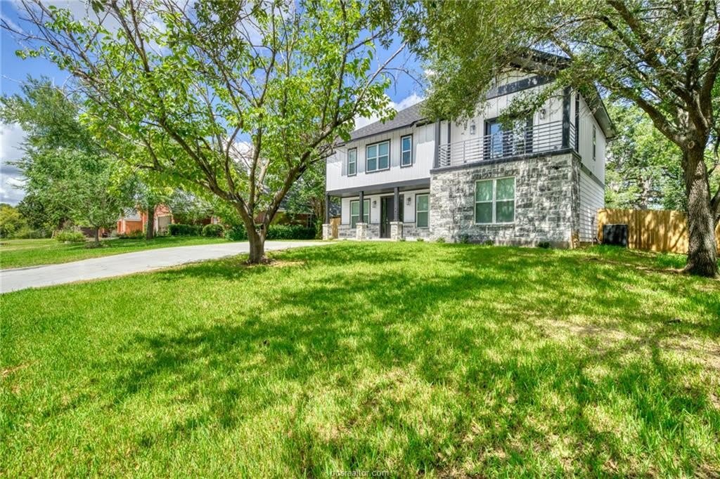 1307 Bayou Woods Drive – photo 2