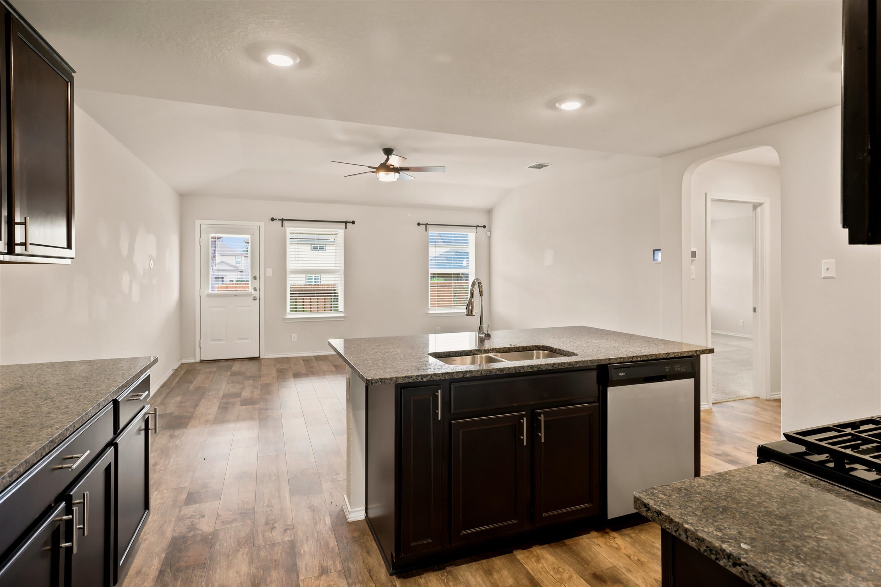 8106 Chestnut Blue – photo 3