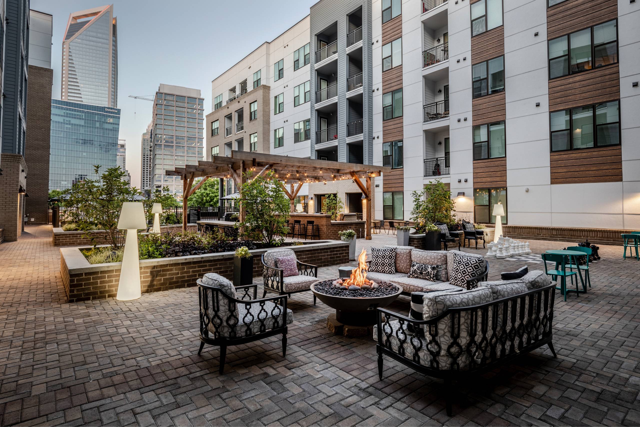 The Crown of Queen City – photo 1