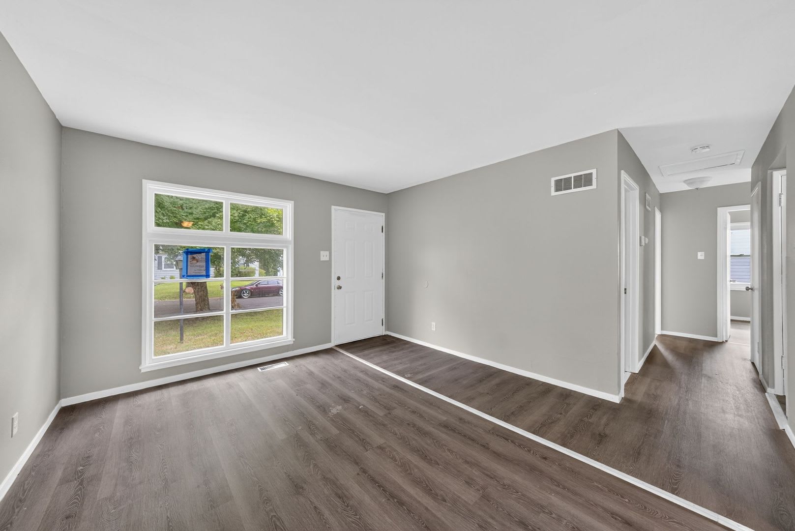 Section 8 Welcome 416 Crawford Rd – photo 4