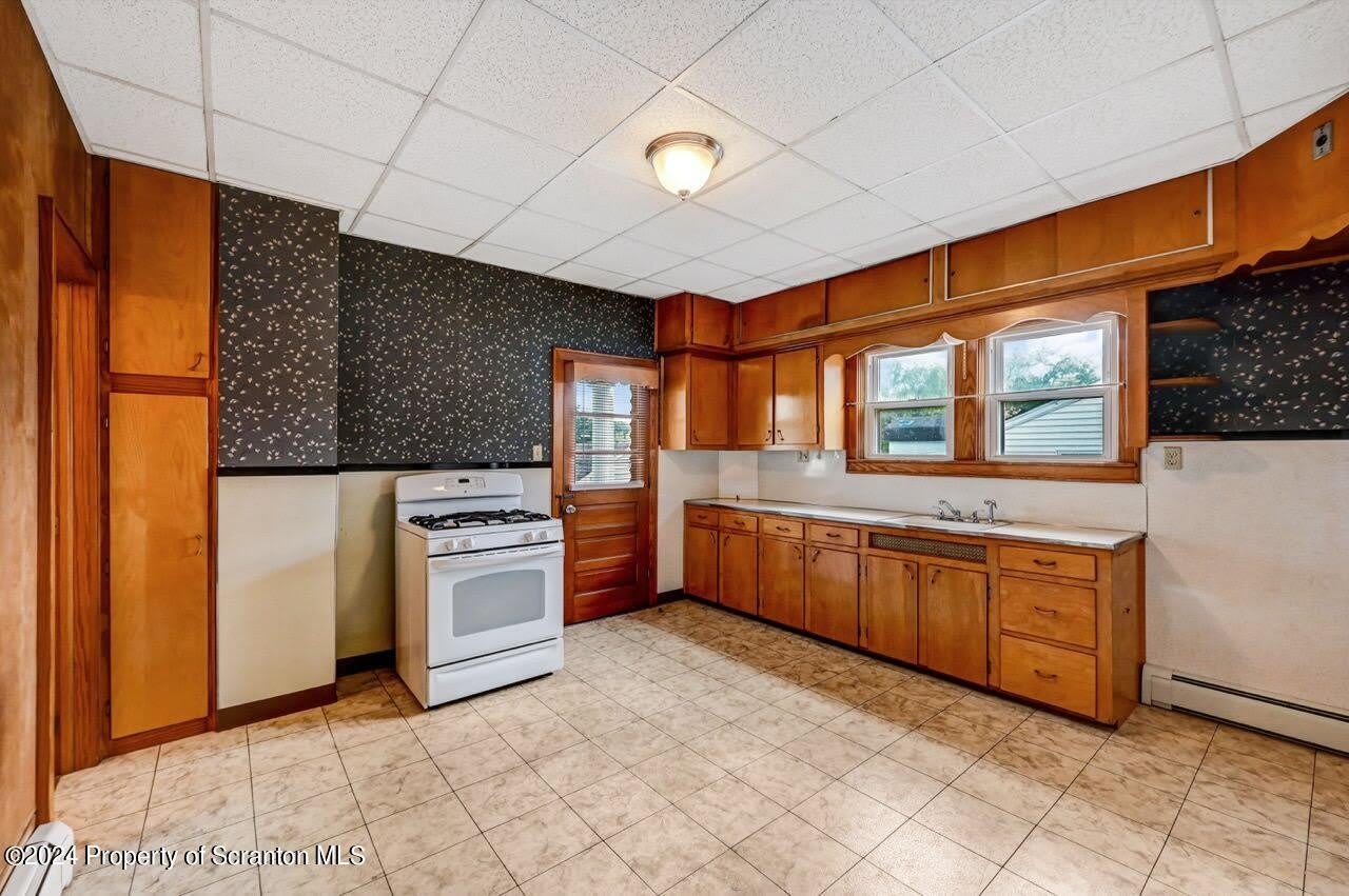 942 Lincoln Street – photo 5