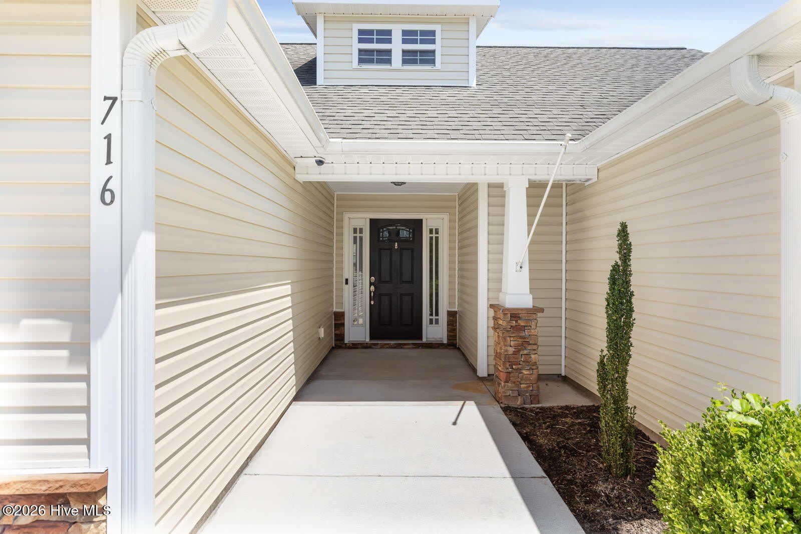716 Radiant Drive – photo 2