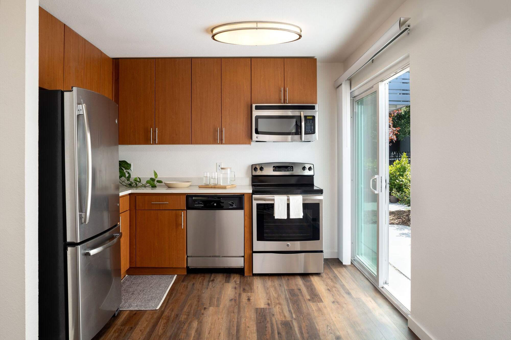 Shadowbrook Apartments – photo 3