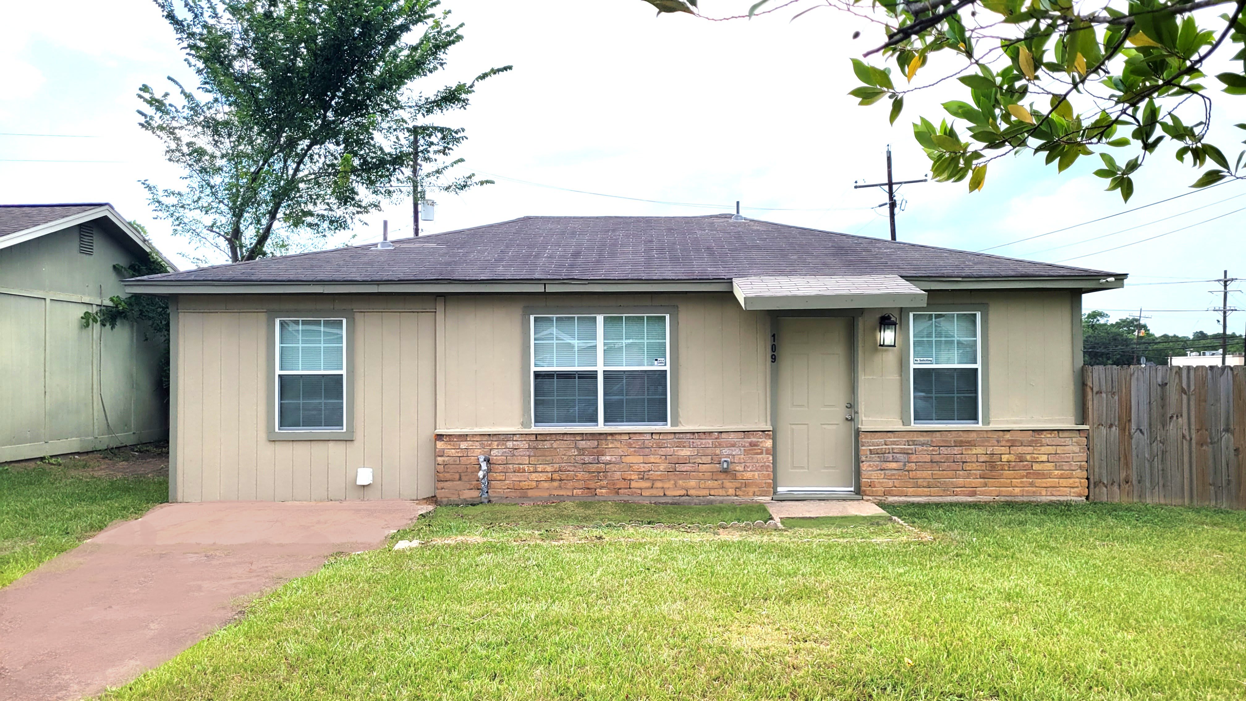 109 Will St – photo 1