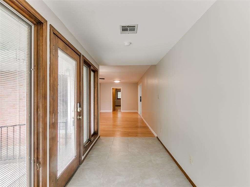 1214 Cruce Street – photo 4