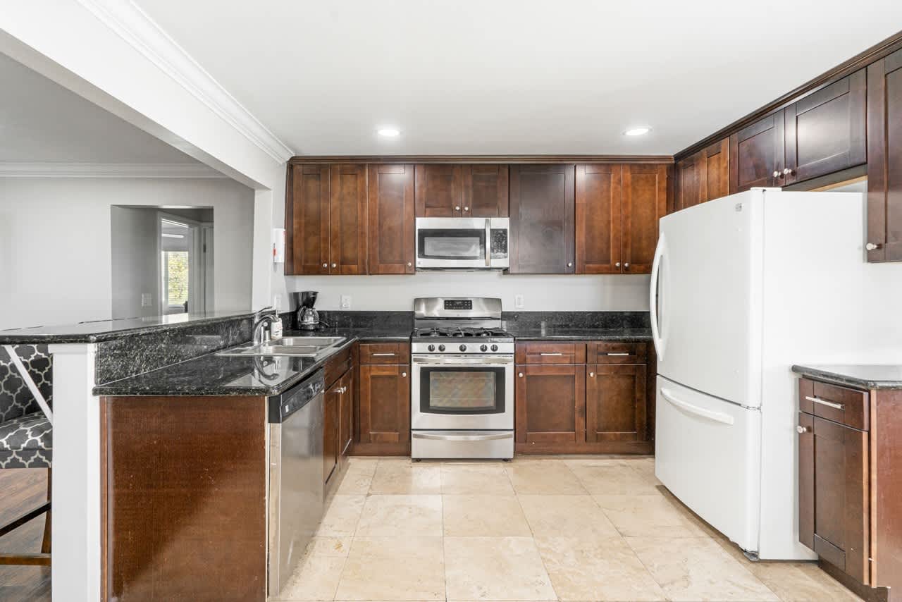 6316 Skyline Drive – photo 2