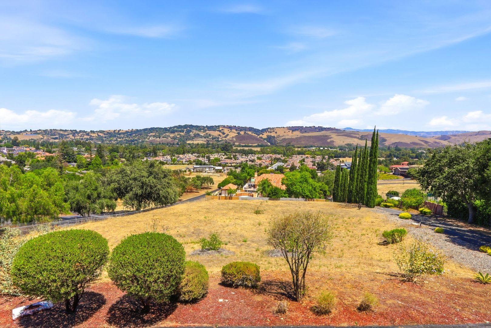 Available Now! One-of-a-Kind Hilltop Estate with Panoramic Almaden Valley Views – photo 2