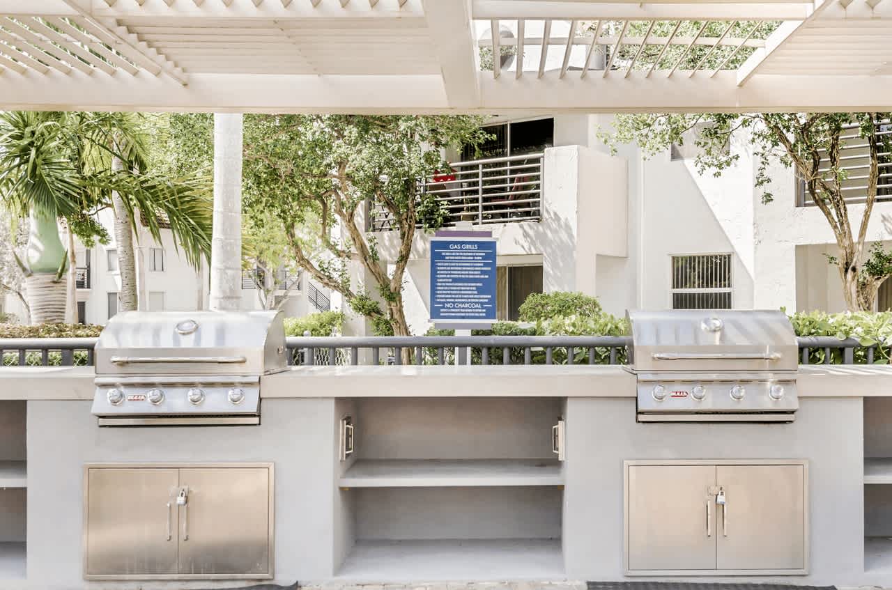 Sheridan Ocean Club Apartments – photo 4